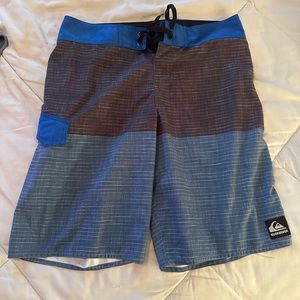 Men’s Quicksilver board shorts
